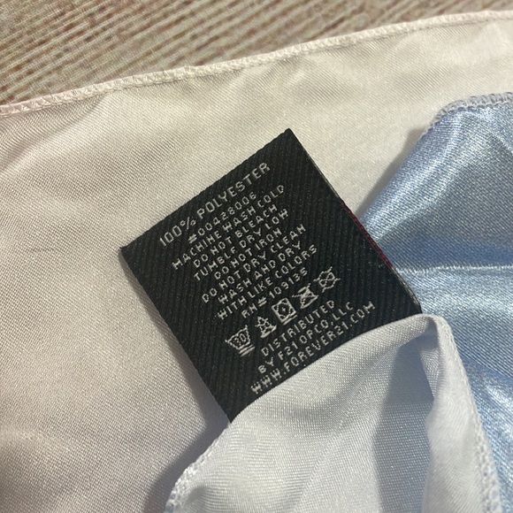 🌸 Clearance! 🌸 Lakers Bandana Back Tie Top One Size - Picture 5 of 5